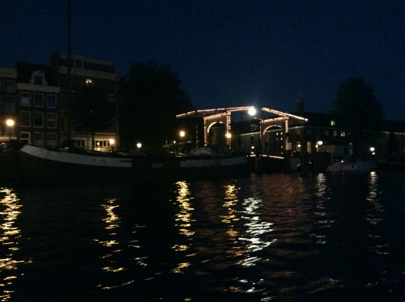 Amsterdam_Crucero_Canal.jpg