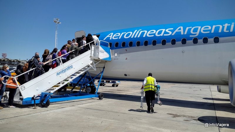 Avion_Aerolineas_Argentinas_Vuelo_Cabotaje_Embarque
