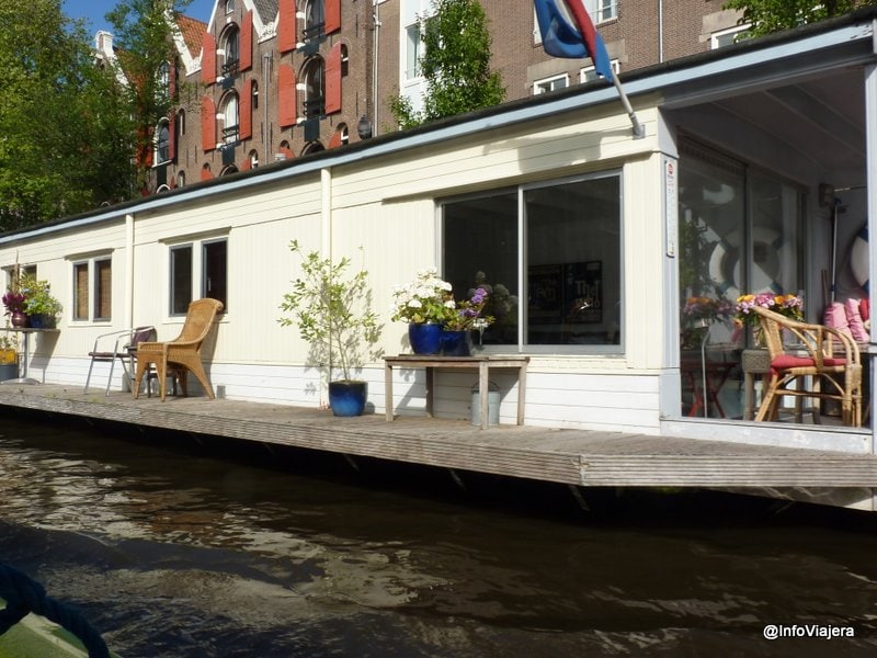 Casa_Sobre_Canal_en_Amsterdam