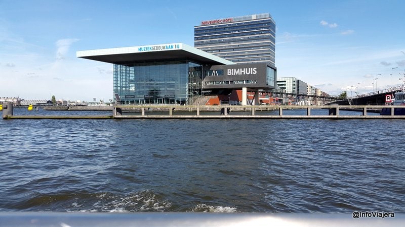 Crucero_Canales_Amsterdam_Muziekgebouw