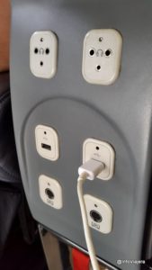 TK_Business_AYT-IST_2016.08_Enchufes-USB
