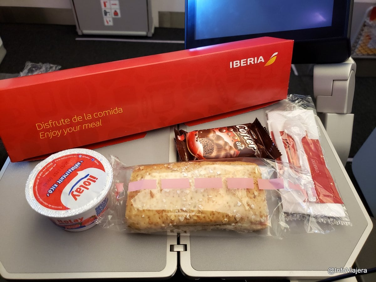 Volando desde Buenos Aires a Madrid (España) directo en el A350-900 de  Iberia - Info Viajera