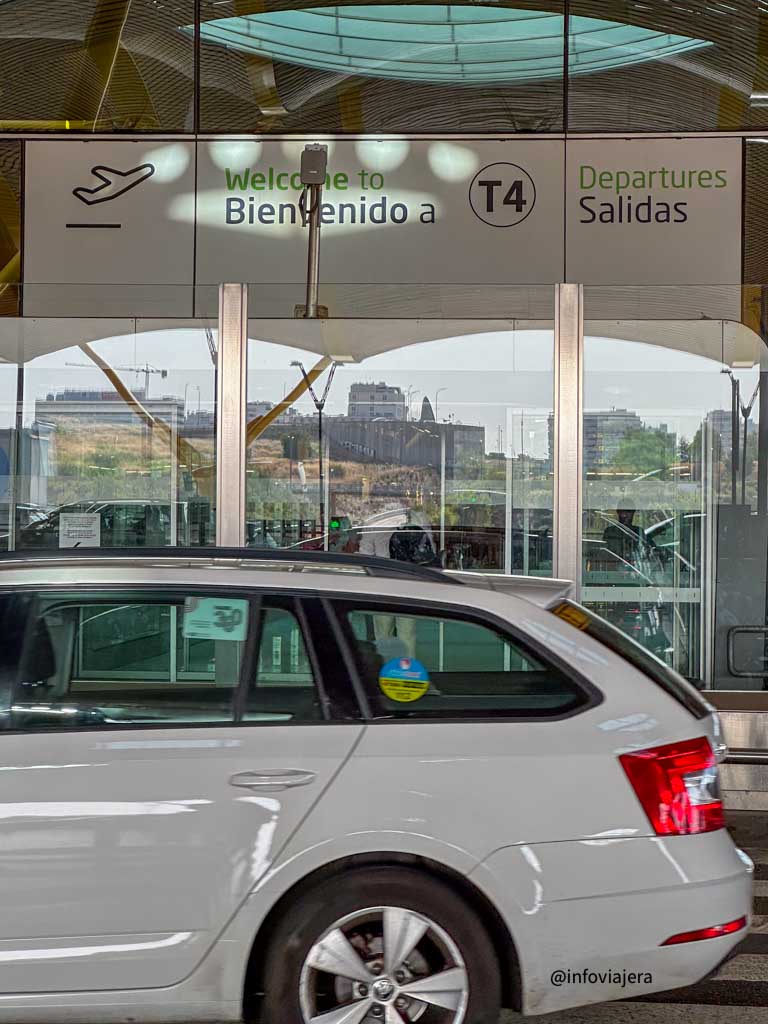 Cabify Arribo T4 Aeropuerto Madrid Barajas Espana