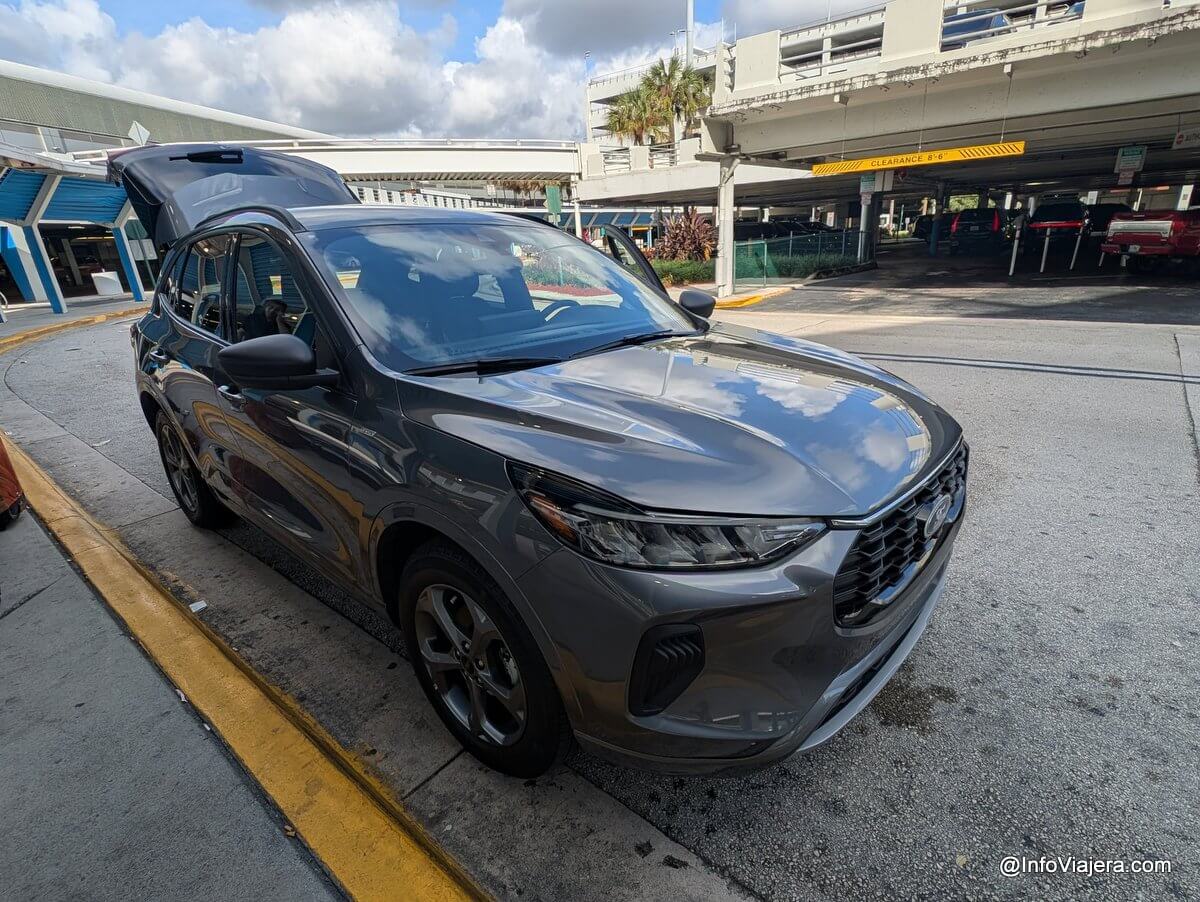 Alquilamos auto en Miami con Rentennials (parecido a Airbnb para vehículos)