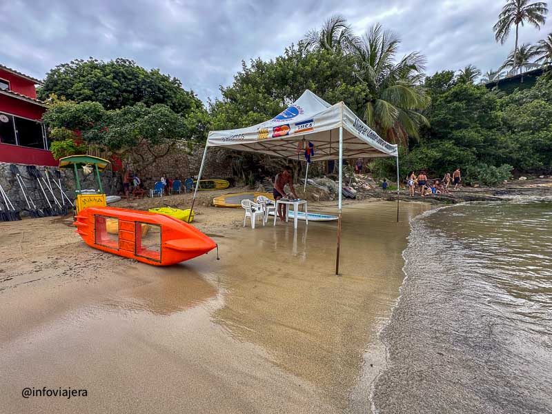 Buzios: de la Praia de Geribá a la Ferradurinha en kayak