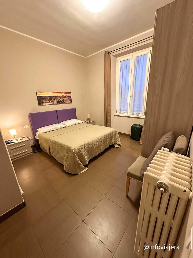 Habitación con baño privado en Roma