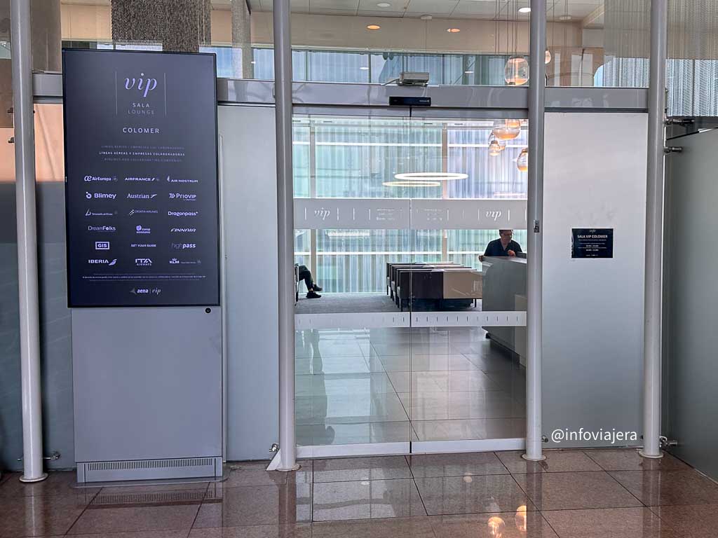 Aeropuerto de Barcelona T1 Sala VIP Colomer Puerta A02